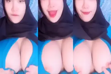 Bokep Jilbab Pamer Dada Montok Tanpa BH